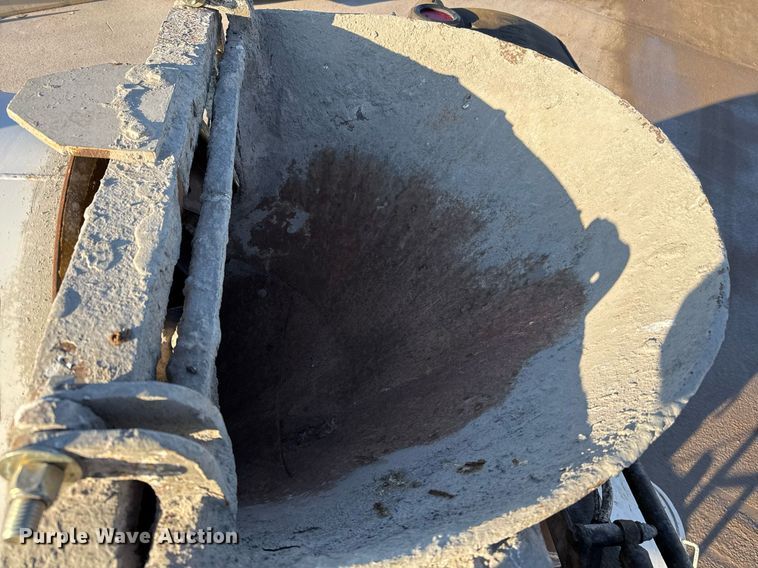 image for item DO2504 2006 Kenworth W900 ready mix truck