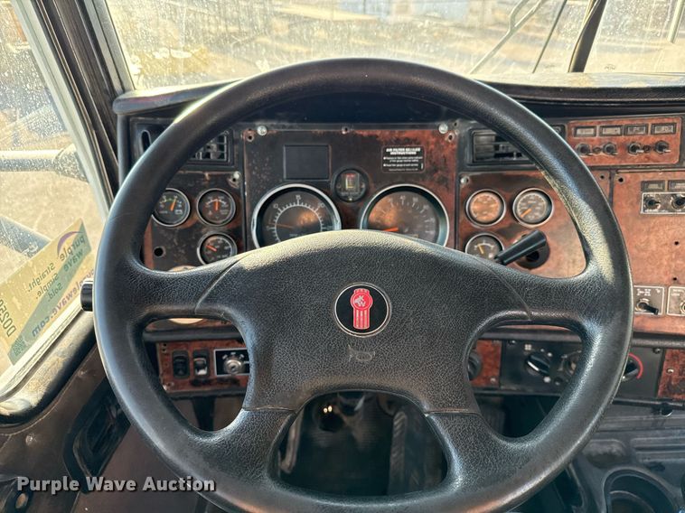 image for item DO2504 2006 Kenworth W900 ready mix truck