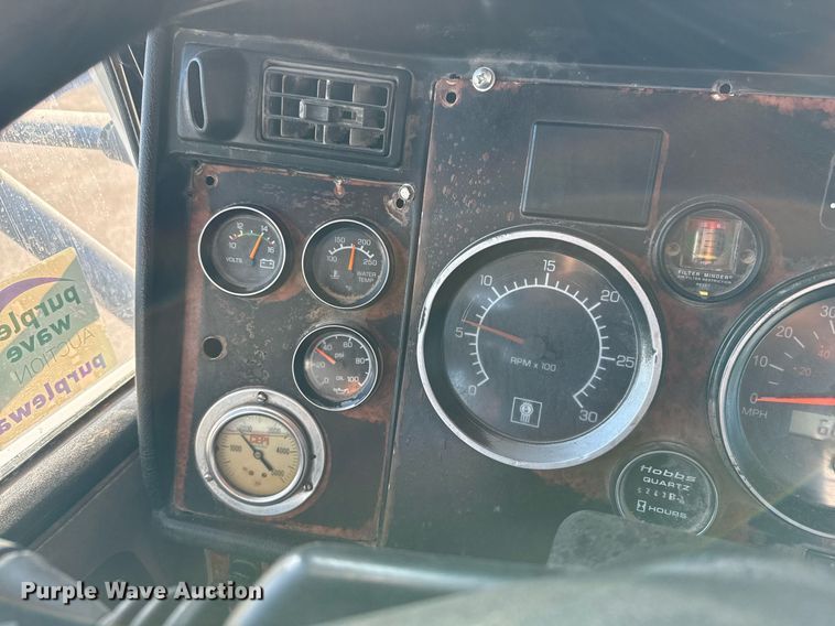 image for item DO2504 2006 Kenworth W900 ready mix truck