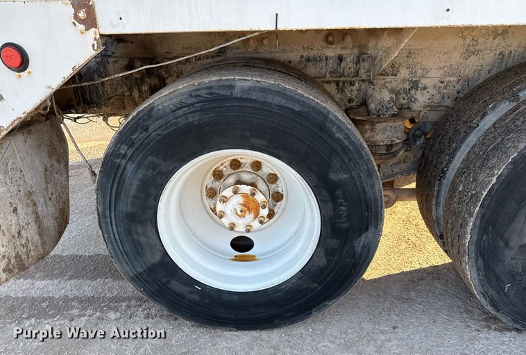 image for item DO2504 2006 Kenworth W900 ready mix truck