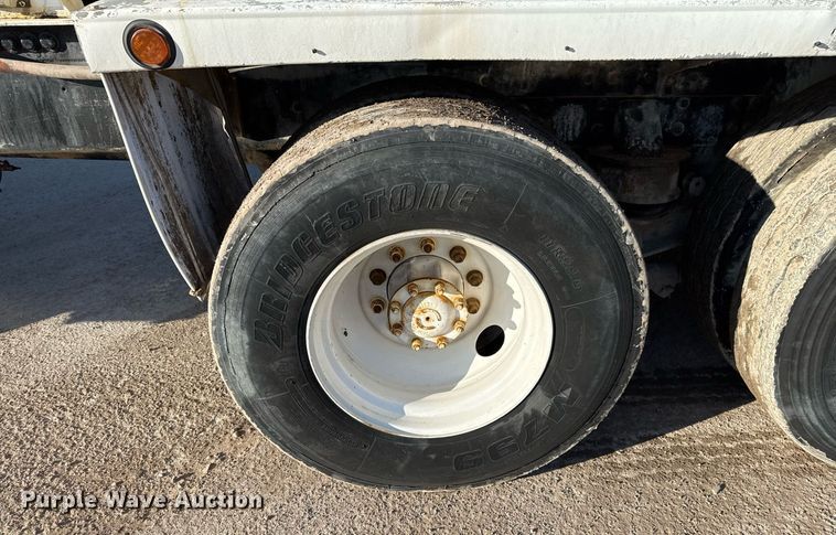 image for item DO2504 2006 Kenworth W900 ready mix truck