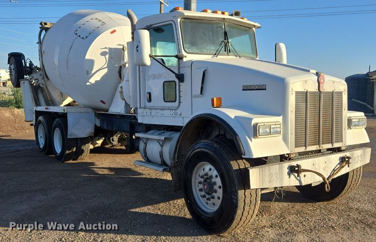 image for item DO2505 2006 Kenworth W900 ready mix truck