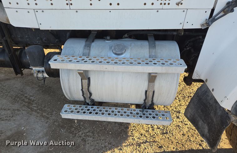 image for item DO2505 2006 Kenworth W900 ready mix truck