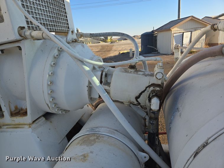 image for item DO2505 2006 Kenworth W900 ready mix truck