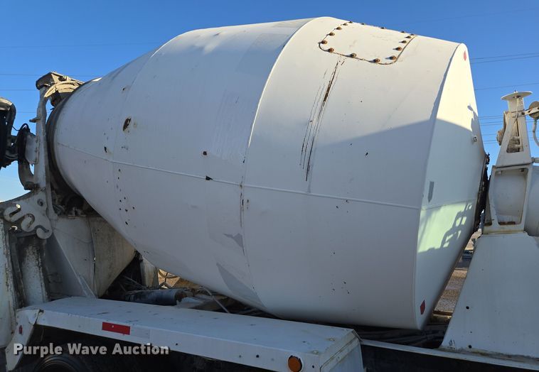 image for item DO2505 2006 Kenworth W900 ready mix truck