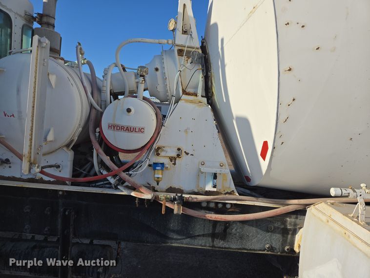 image for item DO2505 2006 Kenworth W900 ready mix truck