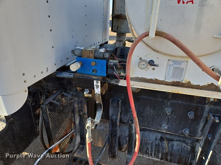 image for item DO2505 2006 Kenworth W900 ready mix truck