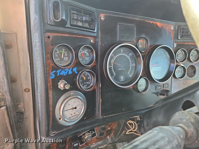 image for item DO2505 2006 Kenworth W900 ready mix truck