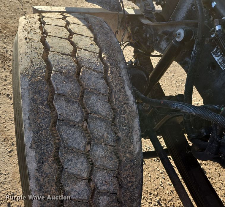 image for item DO2505 2006 Kenworth W900 ready mix truck