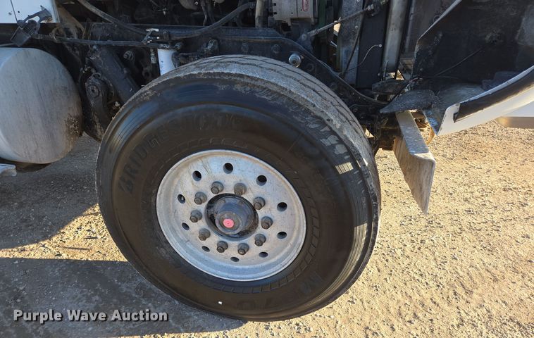 image for item DO2505 2006 Kenworth W900 ready mix truck