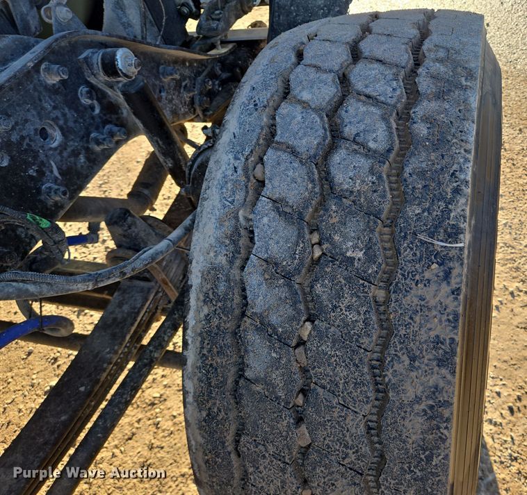 image for item DO2505 2006 Kenworth W900 ready mix truck