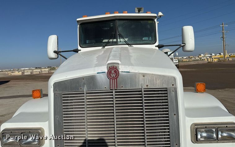 image for item DO2506 2006 Kenworth W900 ready mix truck