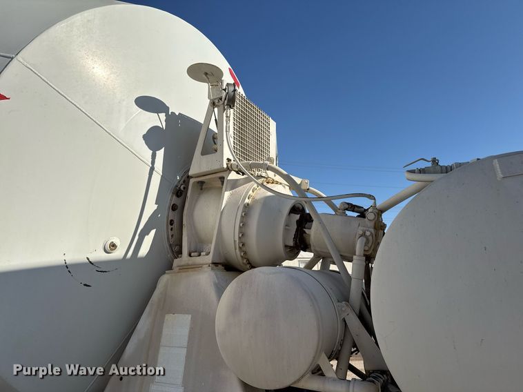 image for item DO2506 2006 Kenworth W900 ready mix truck