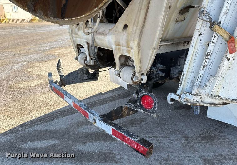 image for item DO2506 2006 Kenworth W900 ready mix truck