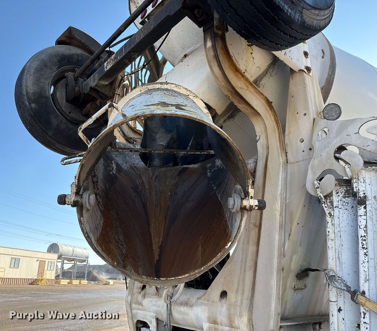 image for item DO2506 2006 Kenworth W900 ready mix truck