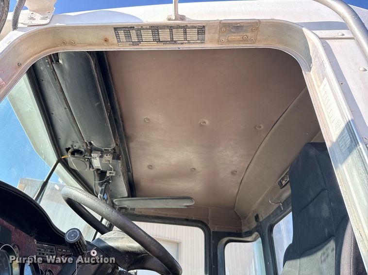 image for item DO2506 2006 Kenworth W900 ready mix truck