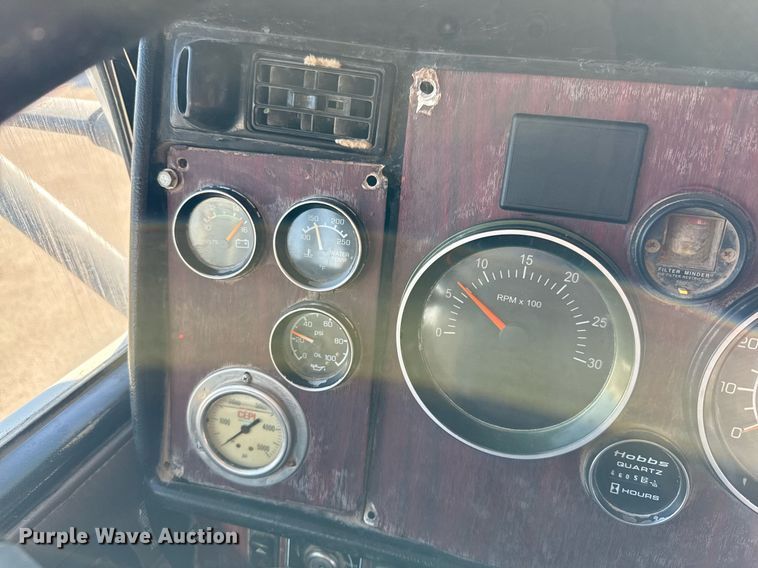 image for item DO2506 2006 Kenworth W900 ready mix truck