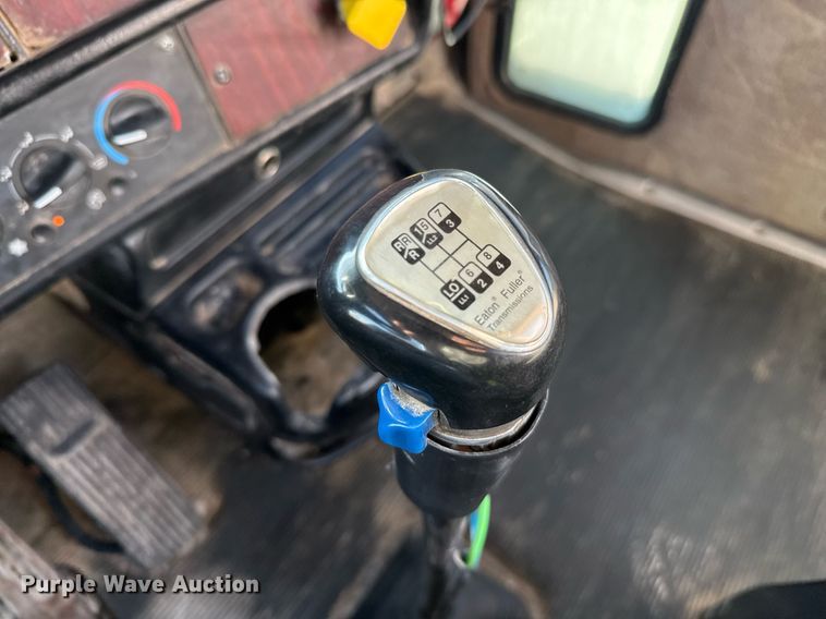 image for item DO2506 2006 Kenworth W900 ready mix truck