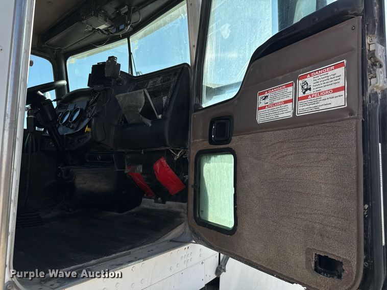 image for item DO2506 2006 Kenworth W900 ready mix truck