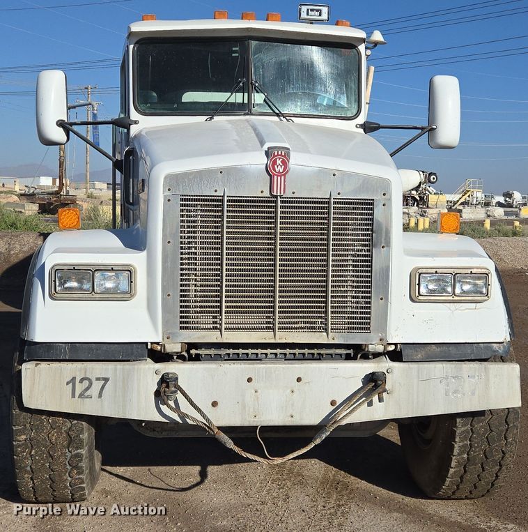 image for item DO2507 2006 Kenworth W900 ready mix truck