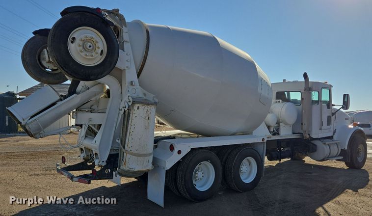 image for item DO2507 2006 Kenworth W900 ready mix truck