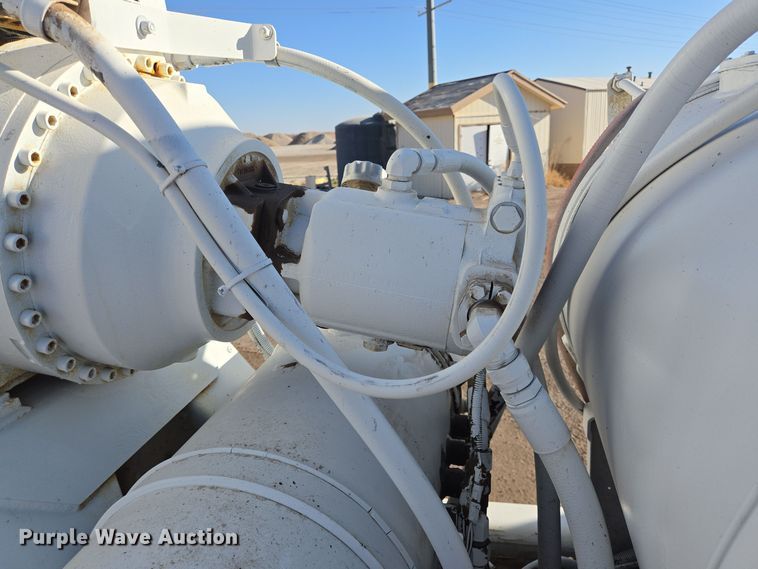 image for item DO2507 2006 Kenworth W900 ready mix truck