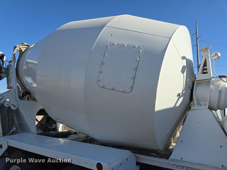 image for item DO2507 2006 Kenworth W900 ready mix truck