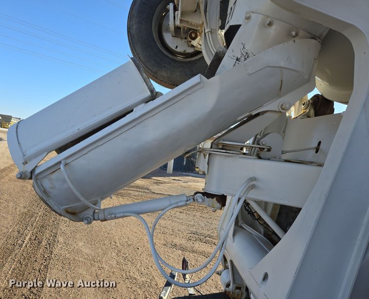 image for item DO2507 2006 Kenworth W900 ready mix truck