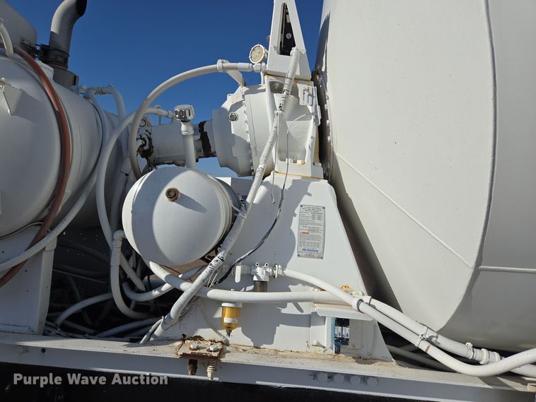 image for item DO2507 2006 Kenworth W900 ready mix truck