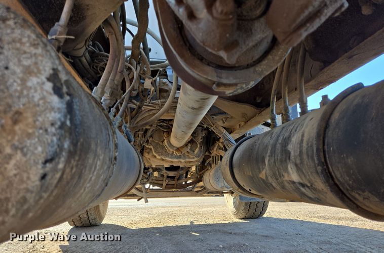 image for item DO2507 2006 Kenworth W900 ready mix truck