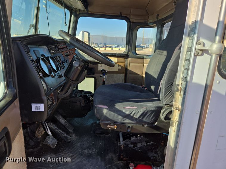 image for item DO2507 2006 Kenworth W900 ready mix truck