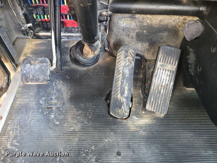 image for item DO2507 2006 Kenworth W900 ready mix truck