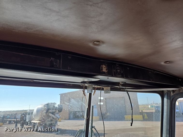 image for item DO2507 2006 Kenworth W900 ready mix truck