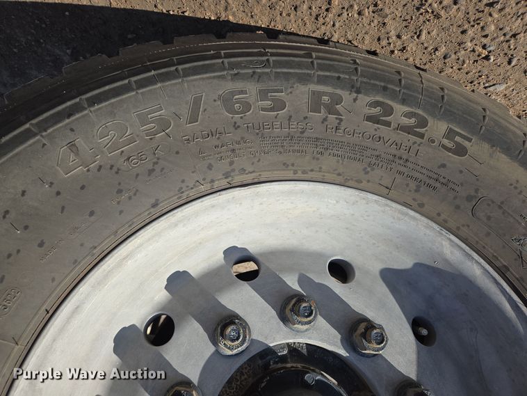 image for item DO2507 2006 Kenworth W900 ready mix truck