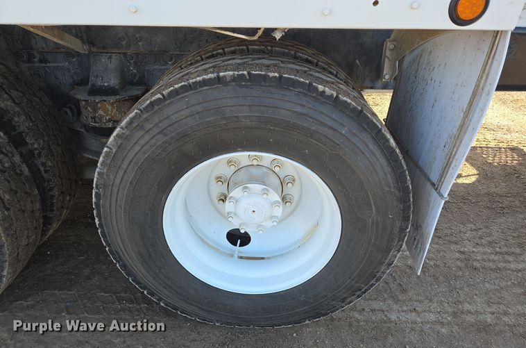 image for item DO2507 2006 Kenworth W900 ready mix truck