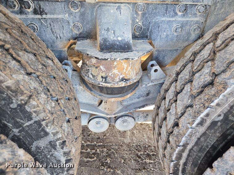 image for item DO2507 2006 Kenworth W900 ready mix truck