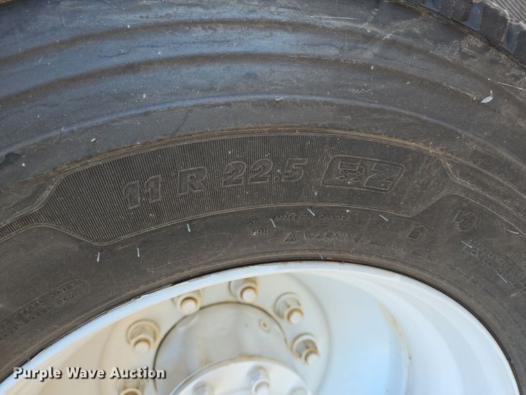 image for item DO2507 2006 Kenworth W900 ready mix truck