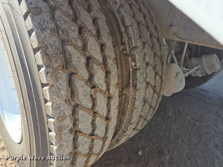 image for item DO2507 2006 Kenworth W900 ready mix truck