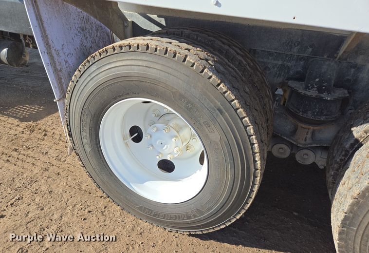 image for item DO2507 2006 Kenworth W900 ready mix truck