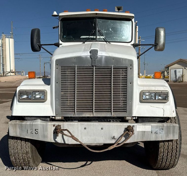 image for item DO2508 2006 Kenworth W900 ready mix truck
