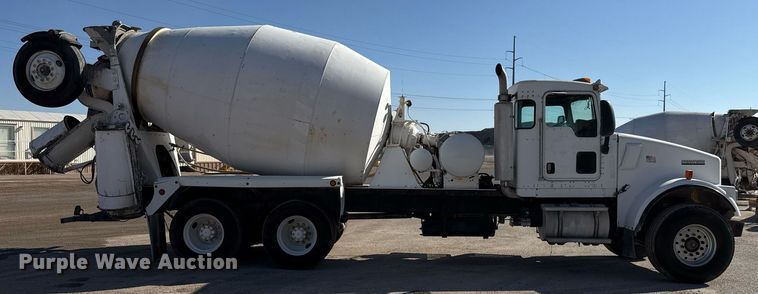 image for item DO2508 2006 Kenworth W900 ready mix truck