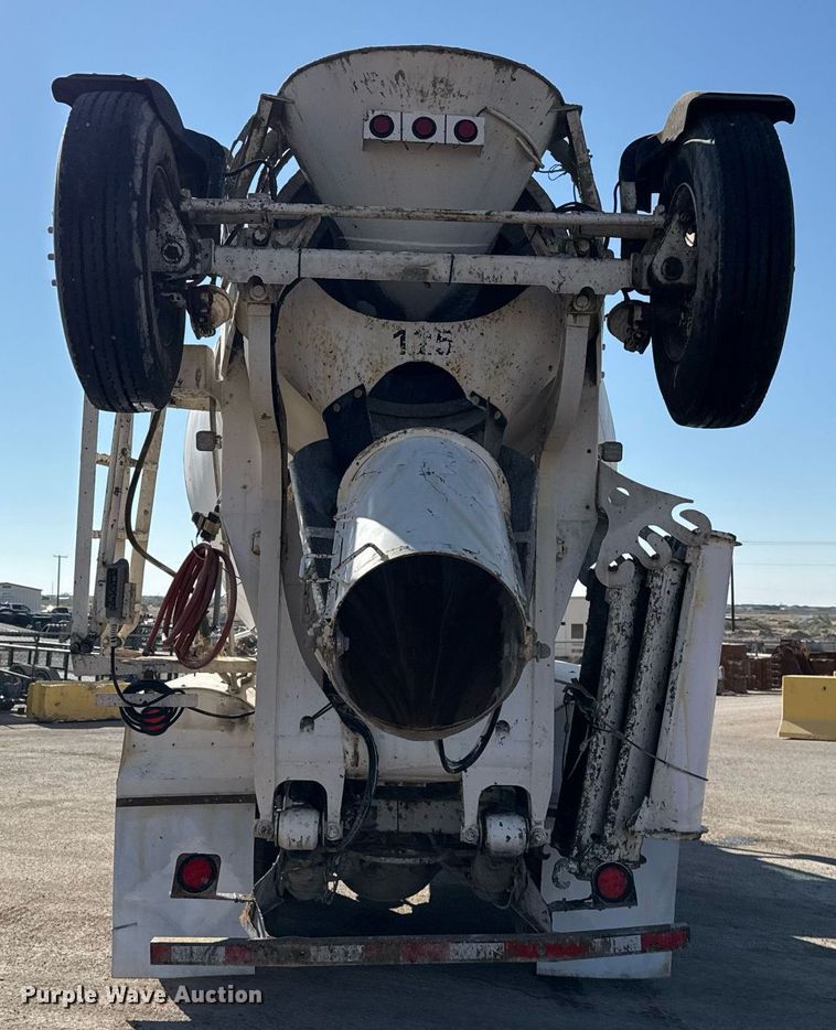 image for item DO2508 2006 Kenworth W900 ready mix truck