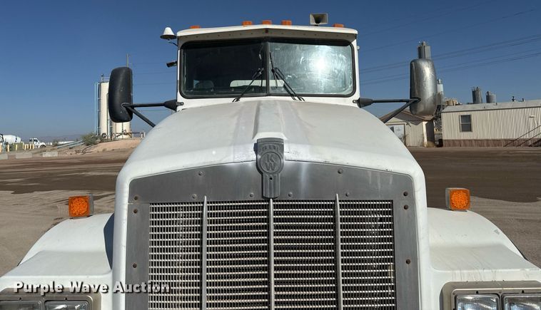 image for item DO2508 2006 Kenworth W900 ready mix truck