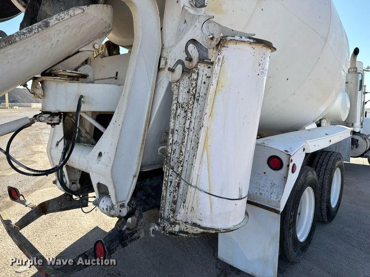 image for item DO2508 2006 Kenworth W900 ready mix truck