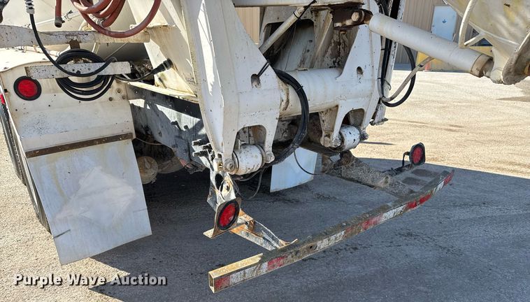 image for item DO2508 2006 Kenworth W900 ready mix truck