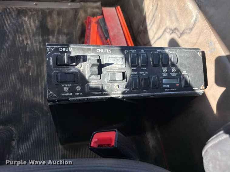 image for item DO2508 2006 Kenworth W900 ready mix truck