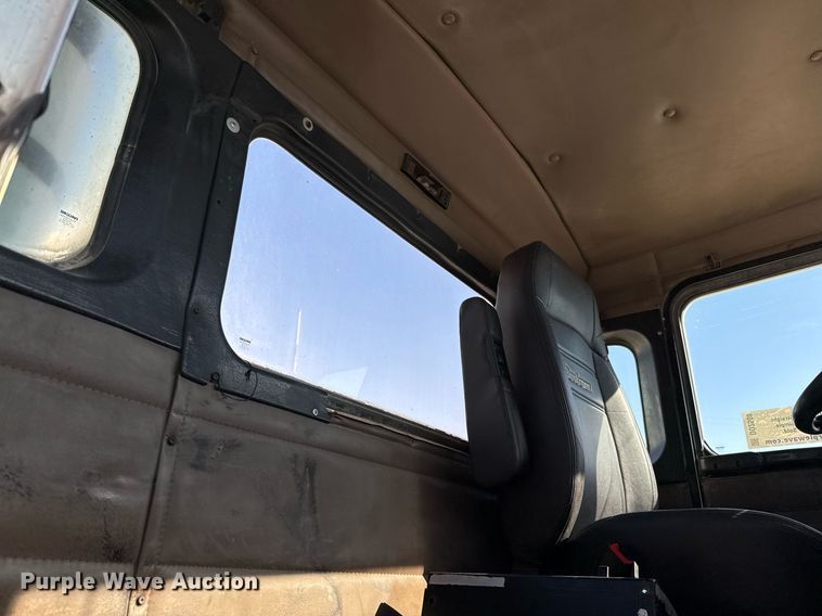 image for item DO2508 2006 Kenworth W900 ready mix truck