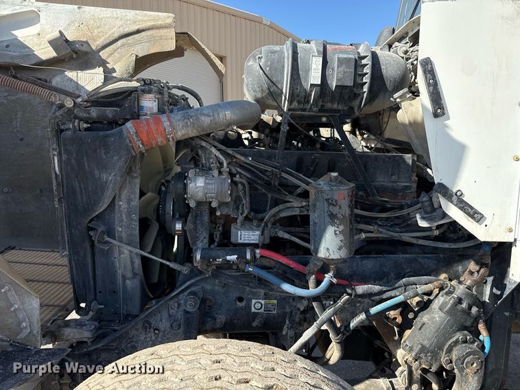 image for item DO2508 2006 Kenworth W900 ready mix truck