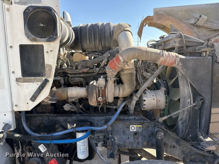 image for item DO2508 2006 Kenworth W900 ready mix truck