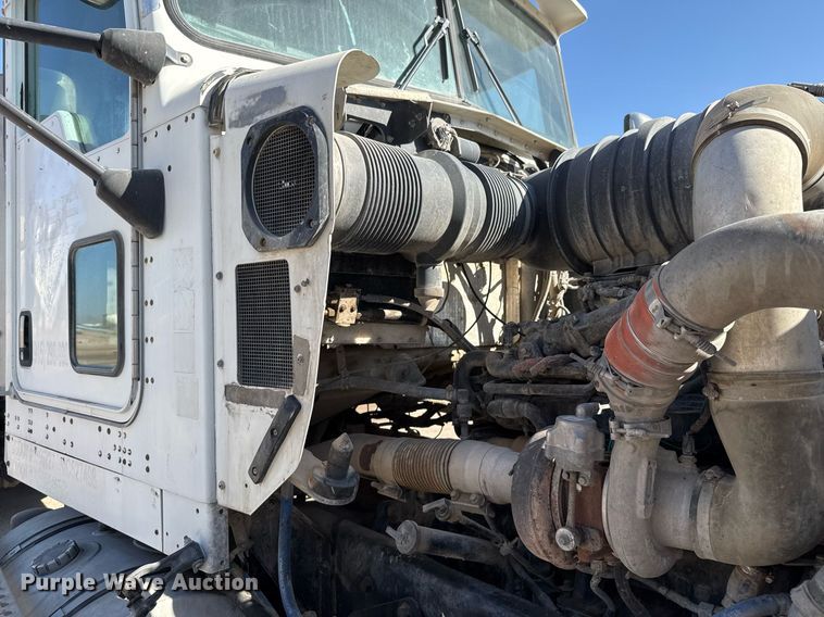 image for item DO2508 2006 Kenworth W900 ready mix truck